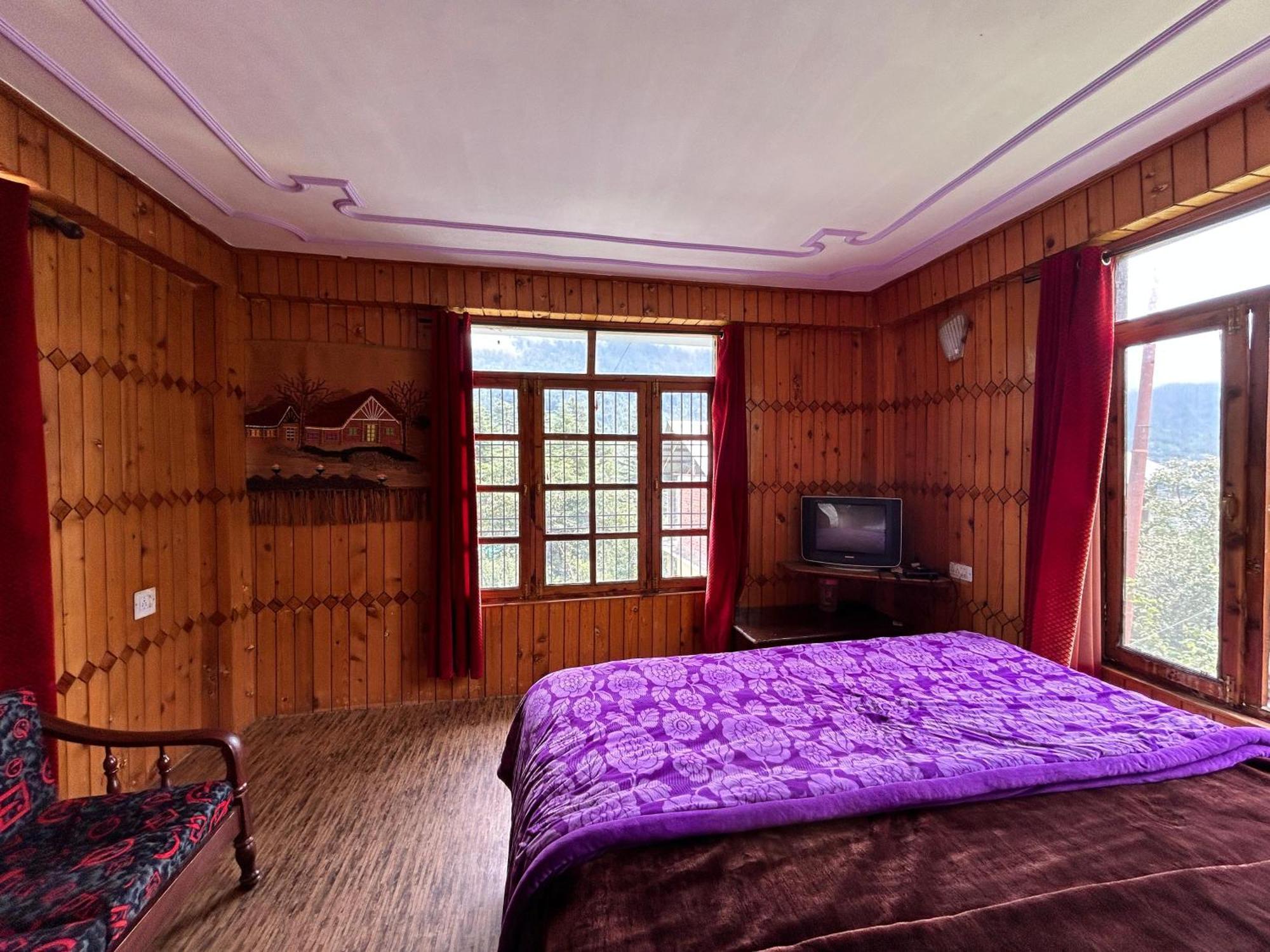 The Essence Of Mountains - מהות ההרים, Manali